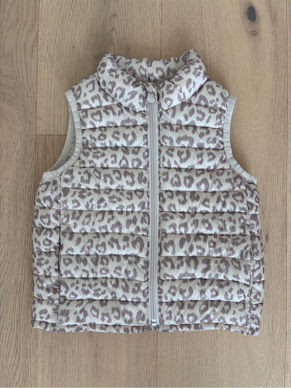 GAP Girls' Leopard Print Puffer Vest - Cream Taupe
